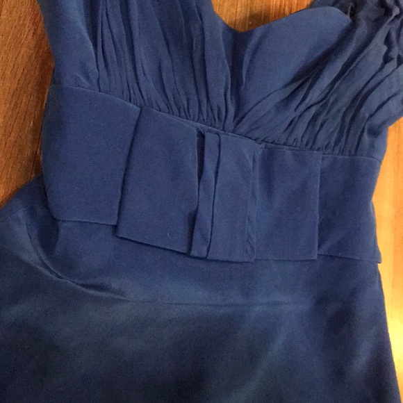 Bebe Chiffon like dress - Picture 2 of 8